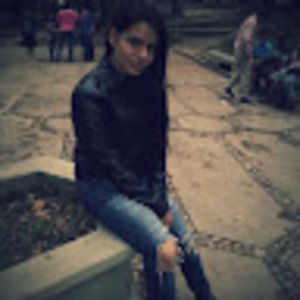 Meet your Posher, Laura valentina